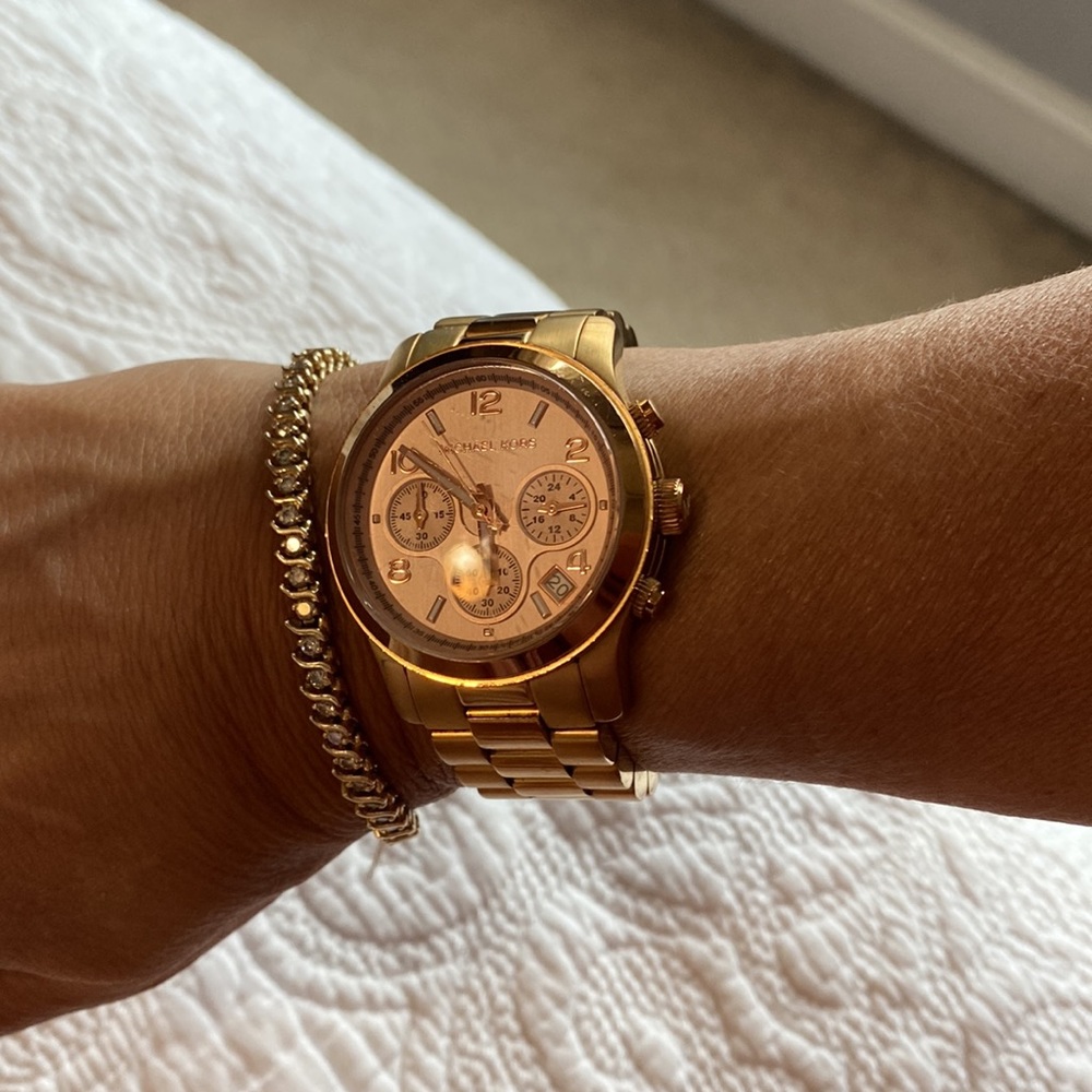 Michael Kors Rose Gold watch - Picture 2 of 3